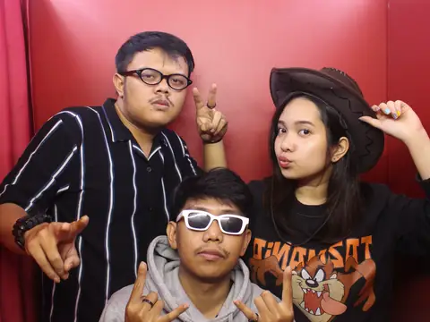Momen pelanggan di SnapBox photobox SnapBox II nomor 7